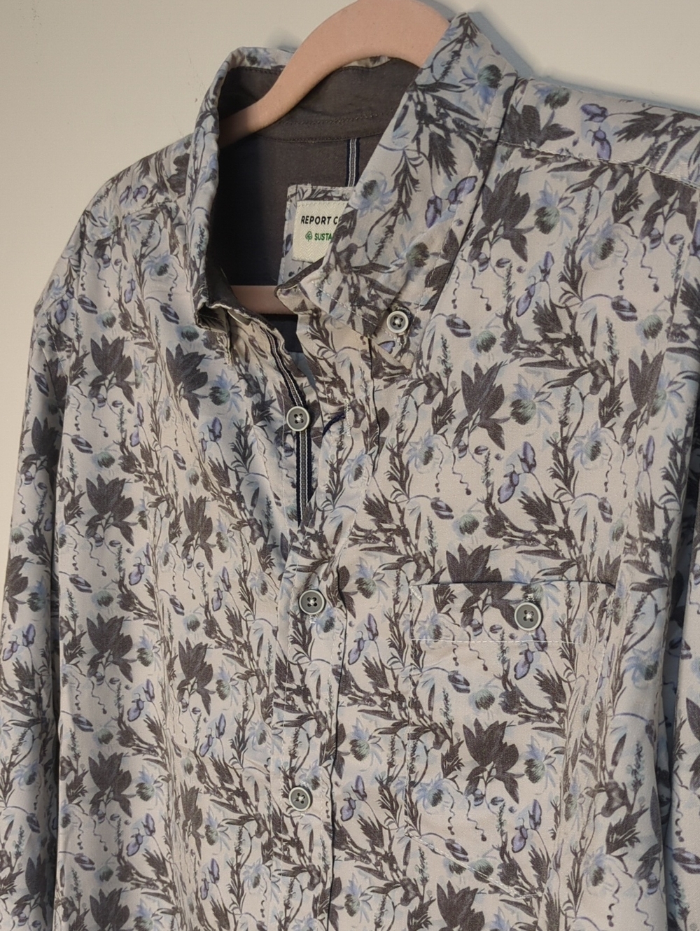 Report Collection Men’s Floral Shirt Jacket in Light Gray and Blue Accents